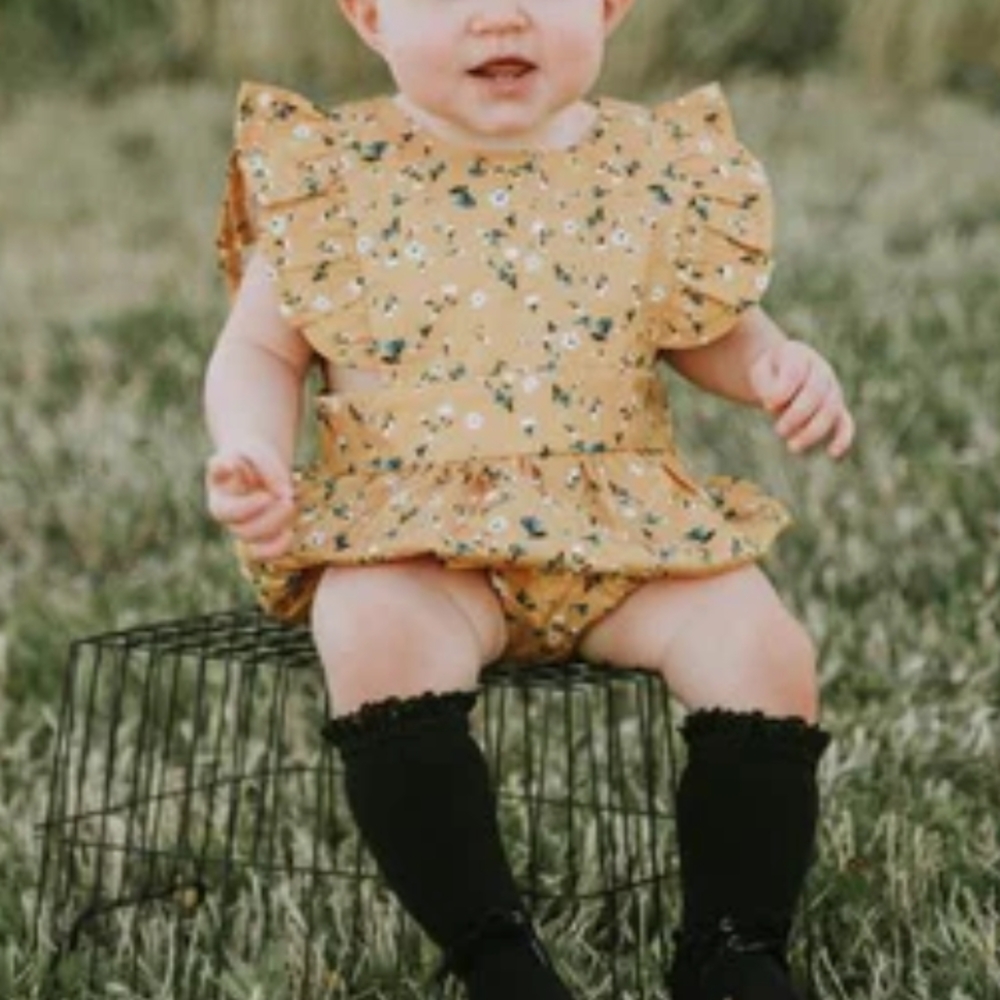 Black Ruffled Baby Socks